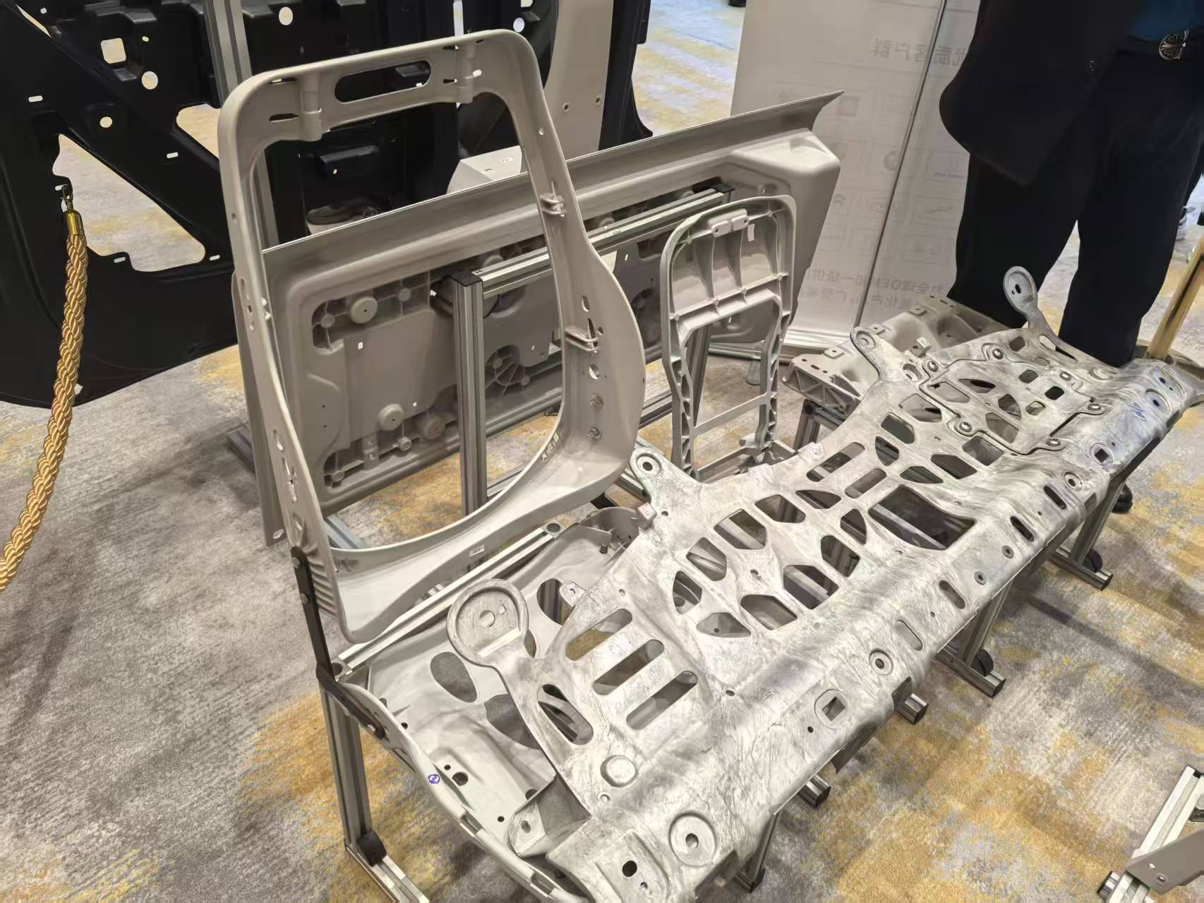 壓鑄脫模劑100問（48）鎂合金高壓壓鑄中模具溫度控制的核心要求是什么？如何實(shí)現(xiàn)？對(duì)于脫模劑的要求是什么？