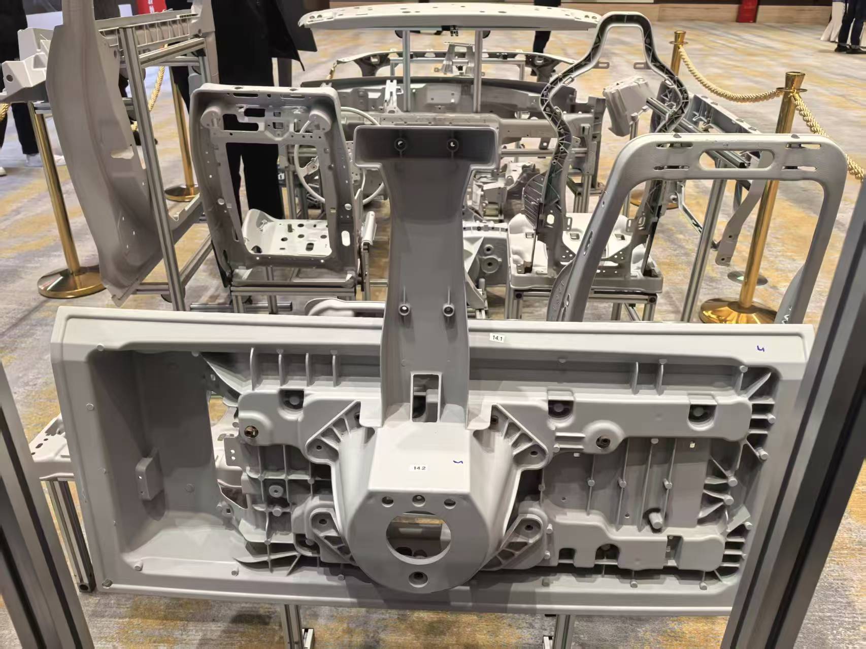 壓鑄脫模劑100問（49）為什么鎂合金壓鑄需嚴(yán)格管控鎂液溫度和成分？對(duì)于脫模劑的要求是什么？